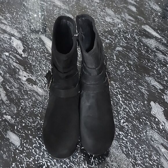 BRAND NEW HERSTYLE LINDELL FLAT HEEL CALF SIDE ZIPPER SLOUCH ANKLE BOOTIES - Picture 2 of 16